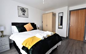 Stunning, 1-Bedroom Cosy Apartment In The Centre Of Birmingham